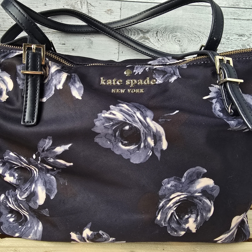 Kate Spade New York Watson Lane Small Maya Tote Bag Night Rose Floral Pattern - Picture 2 of 15